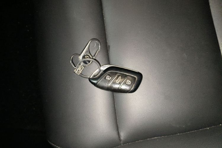 MG 5 2022 image de voiture #9