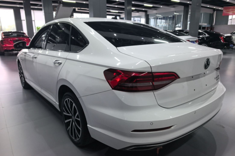 Volkswagen Lavida 2020 car image #5