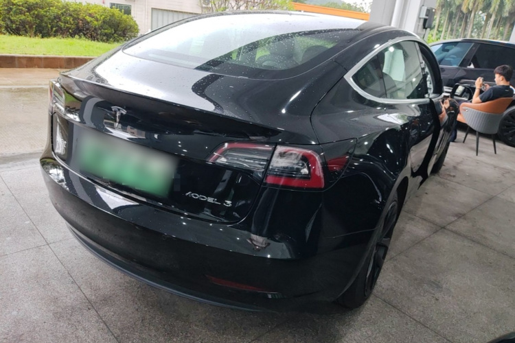 Tesla Model 3 2020 car image #5