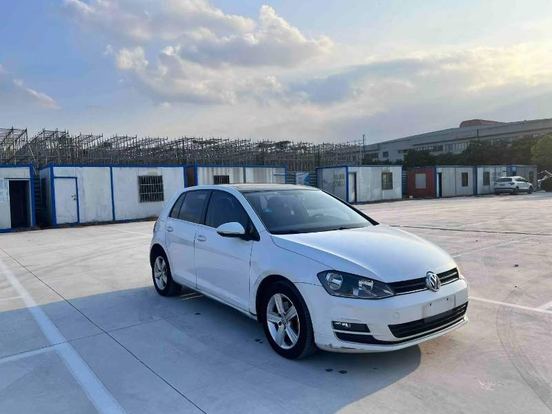 Volkswagen Golf 2014 car image #3