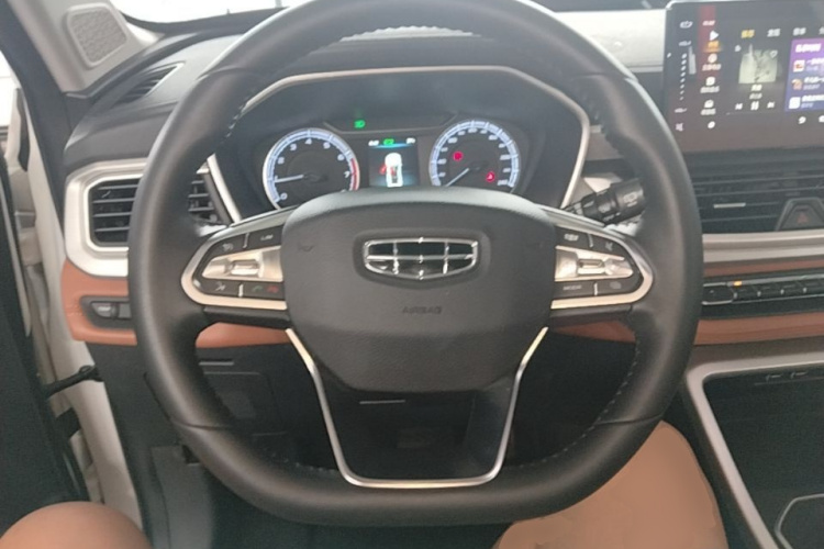 GEELY Vision X6 2020 car image #11