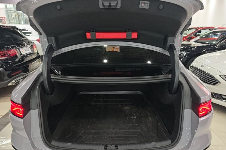 BYD Han 2024 car image #19