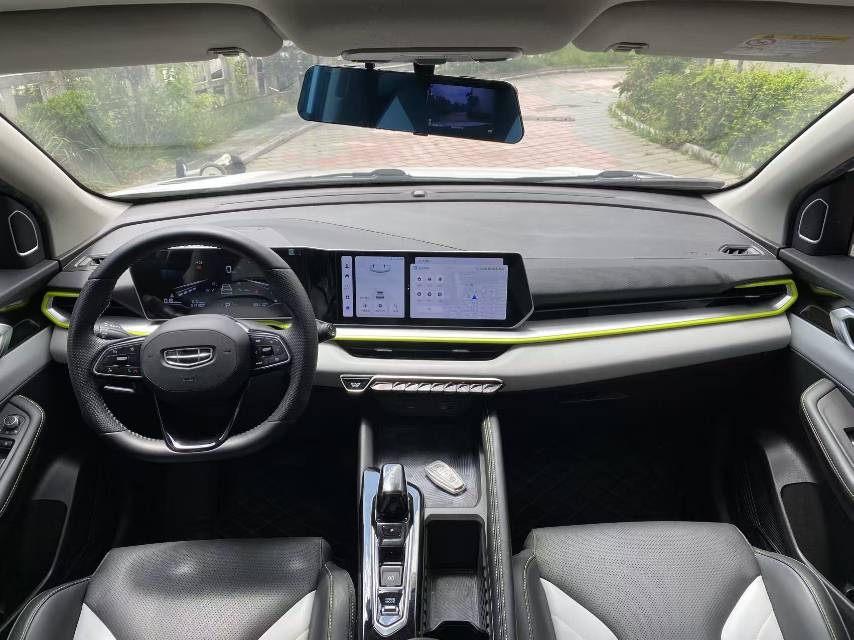 GEELY Coolray 2023 car image #6