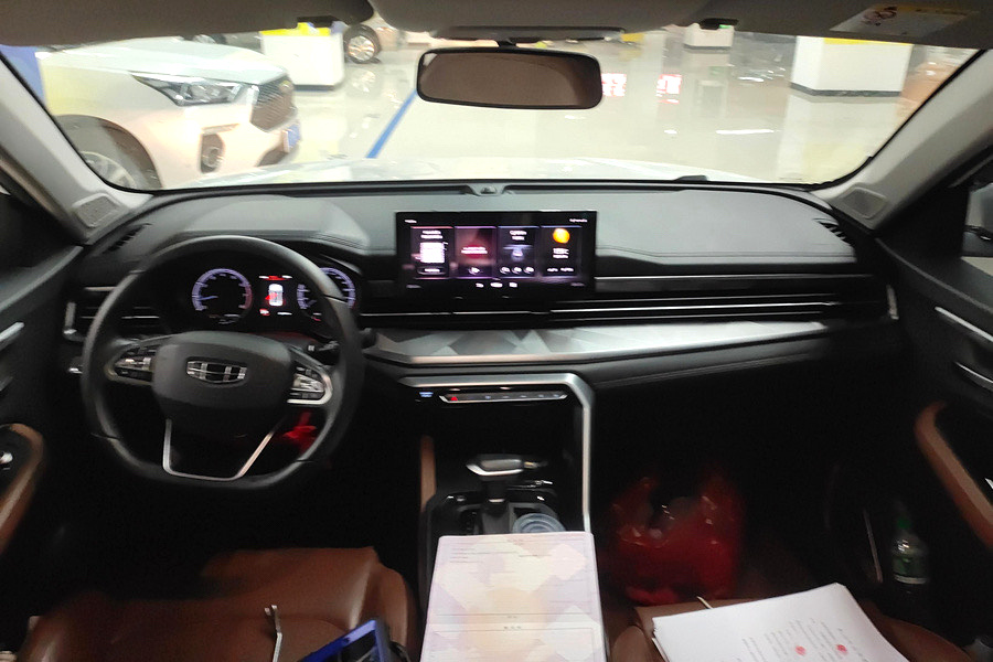 GEELY Vision X6 2022 صورة سيارة #2