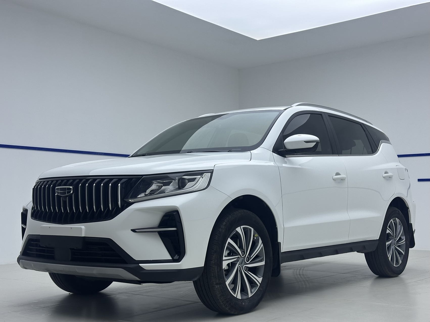 GEELY Vision X6 2022 car image 