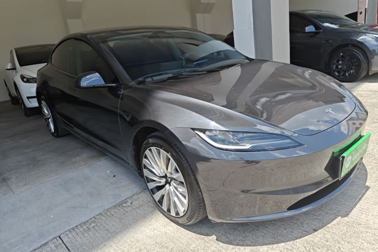 Tesla Model 3 2024 car image #6