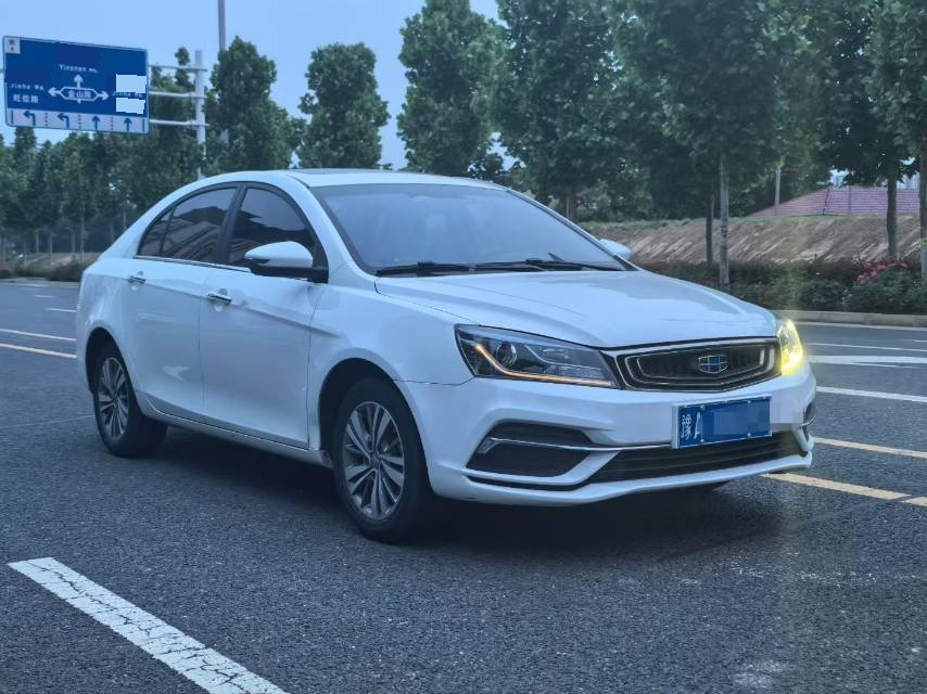 GEELY Emgrand 2018 car image #3