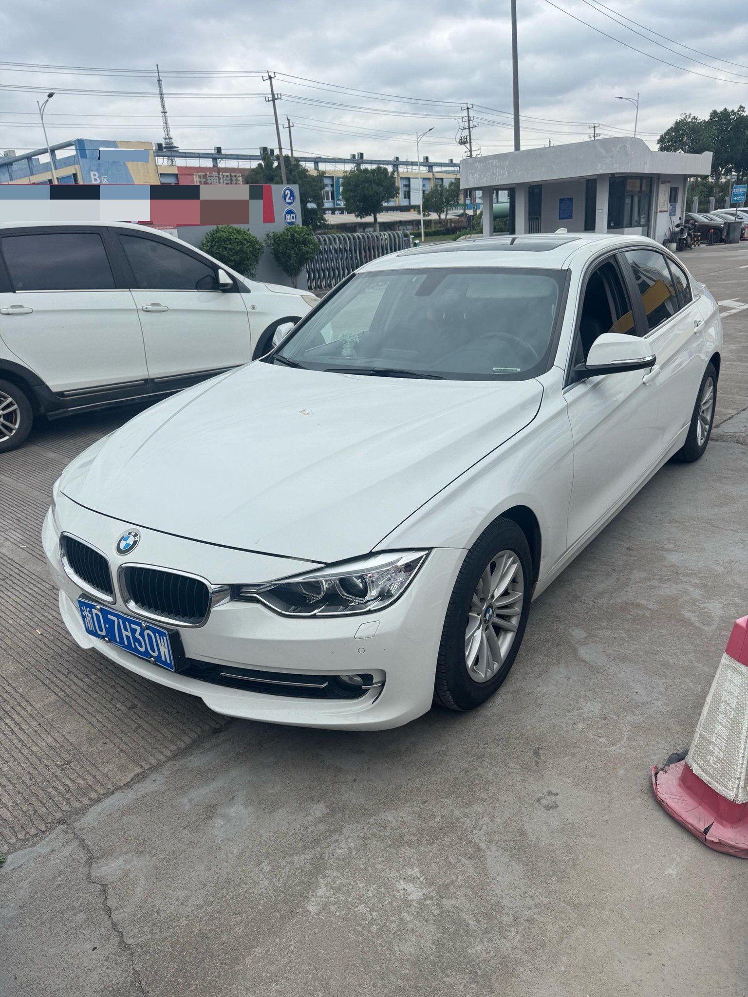 BMW 3 Series 2015 BMW 3 Series 2015 car image