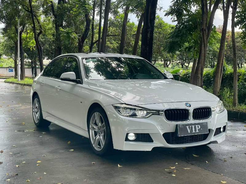 BMW 3 Series 2018 #3 BMW 3 Series 2018 car image #3