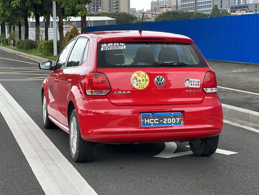 Volkswagen Polo 2012 car image #7