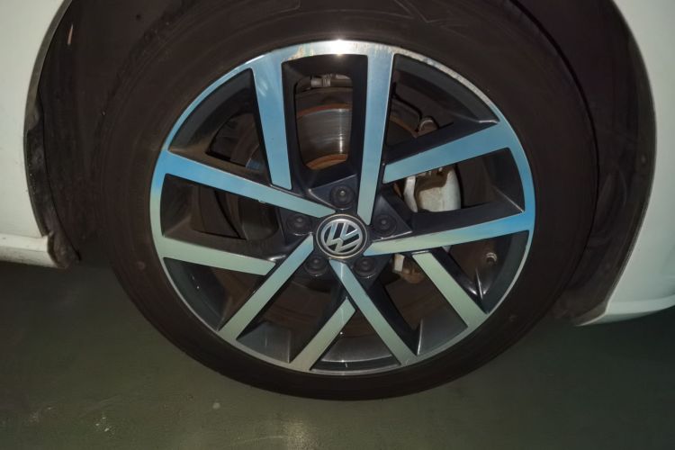 Volkswagen Golf 2019 #9 Volkswagen Golf 2019 car image #9