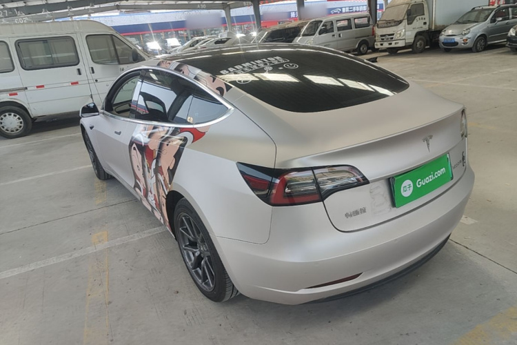 Tesla Model 3 2020 صورة سيارة #5
