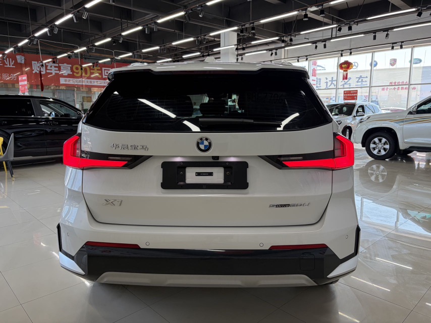BMW X1 2023 car image #8