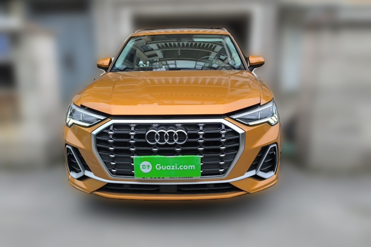 Audi Q3 2020 car image #3