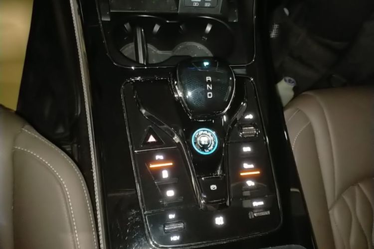 BYD Han 2022 #18 BYD Han 2022 car image #18