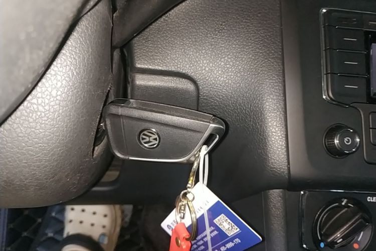 Volkswagen Polo 2017 car image #9