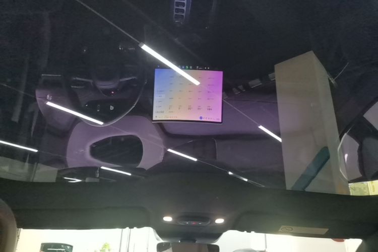 MI SU7 2024 car image #18