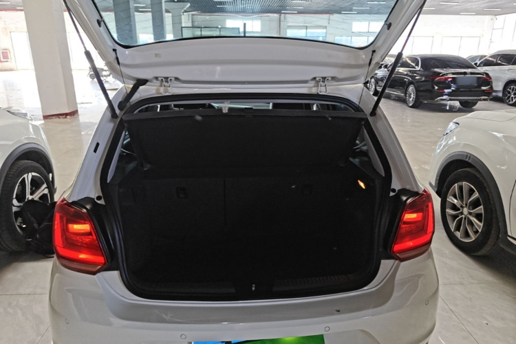 Volkswagen Polo 2015 #19 Volkswagen Polo 2015 image de voiture #19