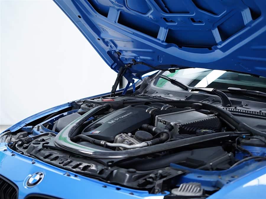 BMW M4 2018 immagine di auto #49