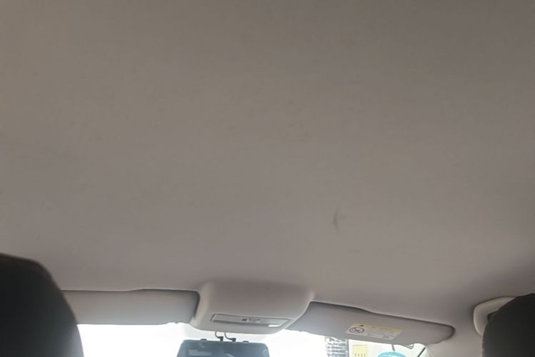 Volkswagen Polo 2017 car image #18