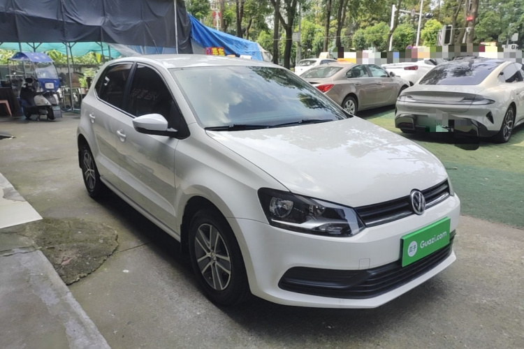 Volkswagen Polo 2016 car image #4