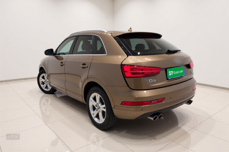 Audi Q3 2017 car image #5