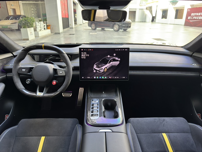 MI SU7 Ultra 2025 car image #4