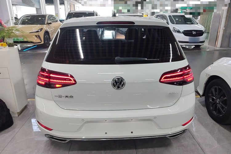 Volkswagen Golf 2019 #6 Volkswagen Golf 2019 car image #6