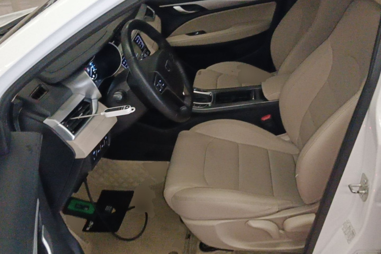 GEELY Emgrand 2018 #15 GEELY Emgrand 2018 car image #15