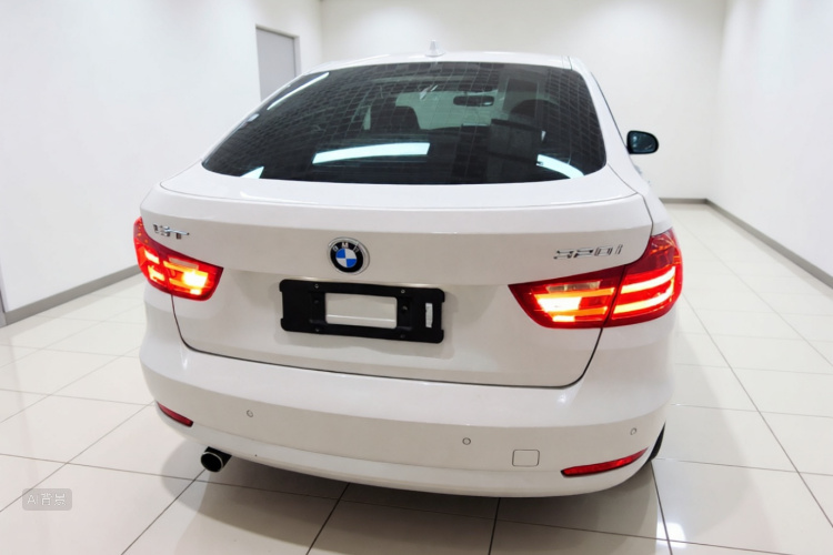 BMW 3 Series GT 2016 صورة سيارة #6