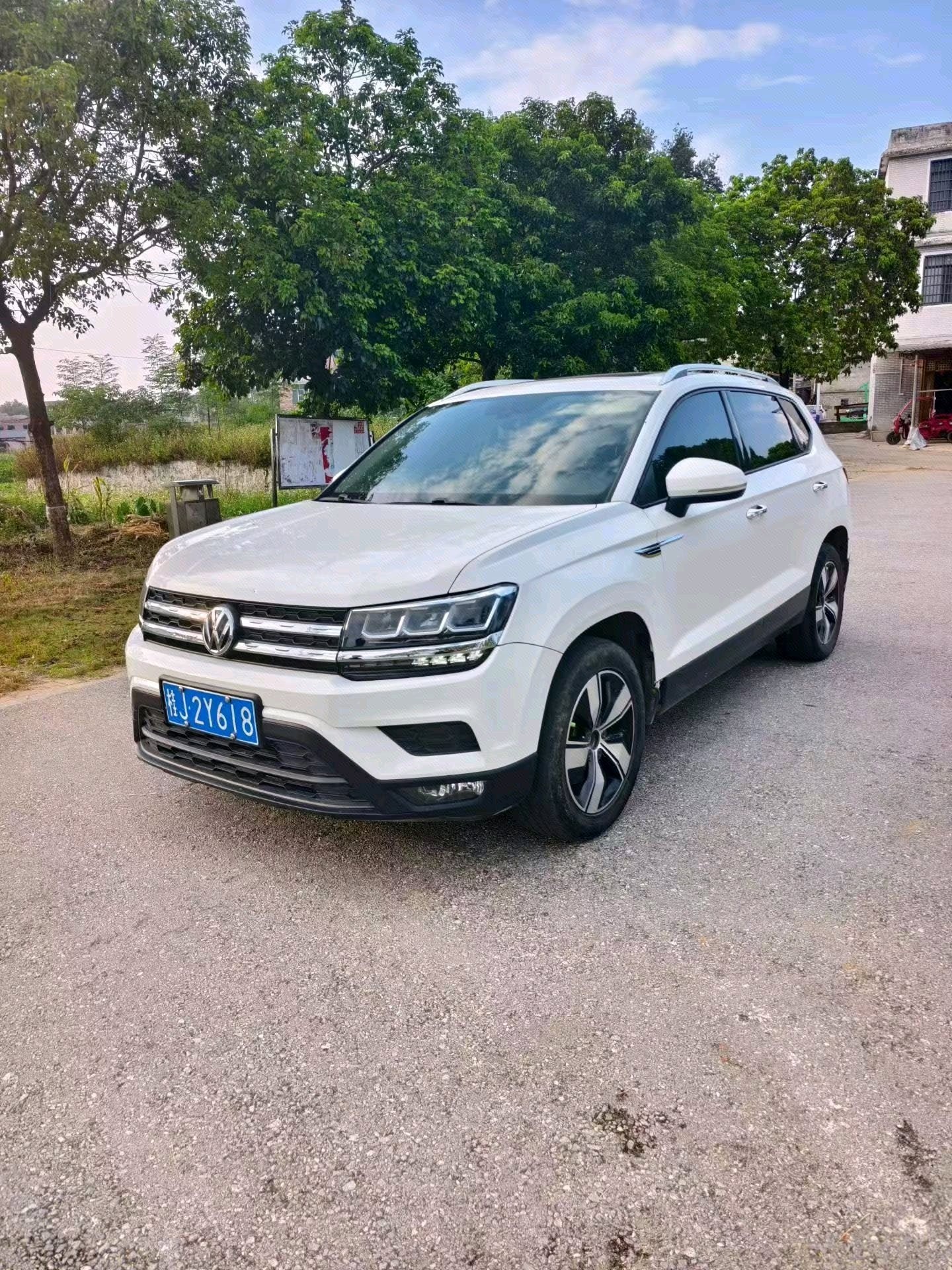 2019 2019 car image