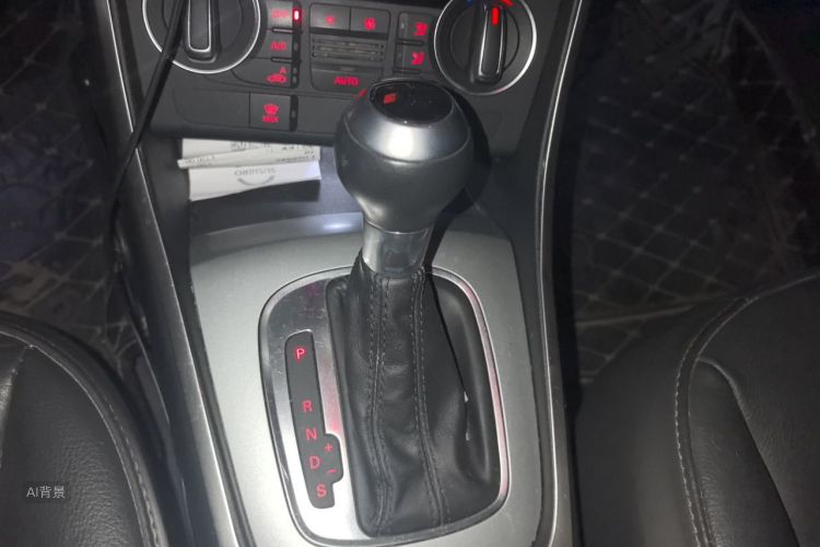 Audi Q3 2018 #16 Audi Q3 2018 car image #16