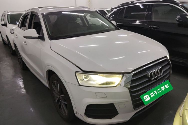 Audi Q3 2017 car image #4
