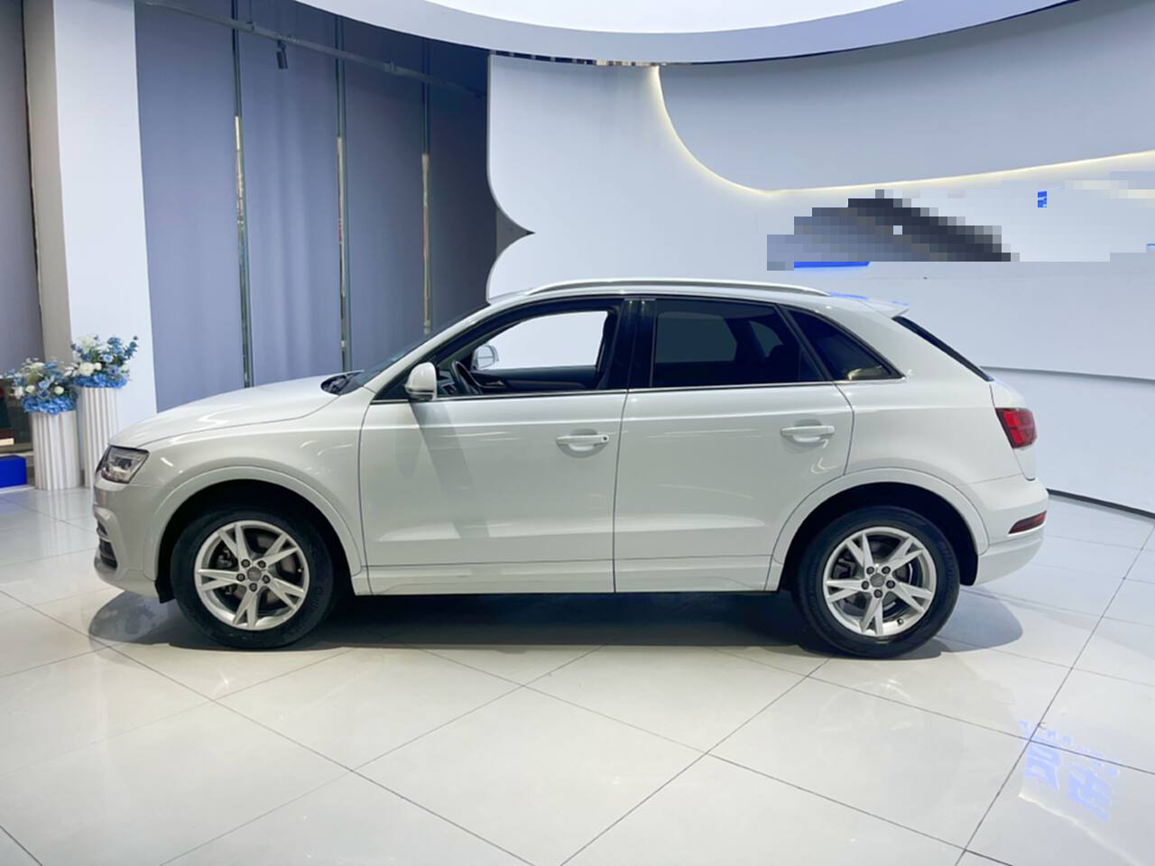 Audi Q3 2018 #4 Audi Q3 2018 car image #4