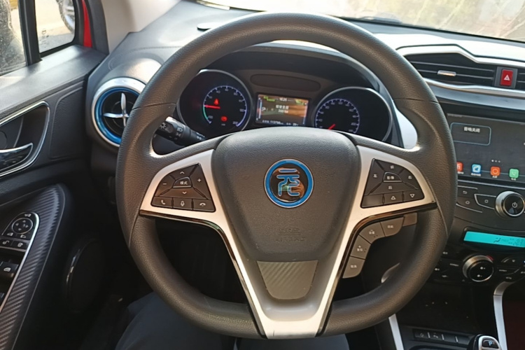 BYD Yuan New Energy 2019 #15 BYD Yuan New Energy 2019 car image #15