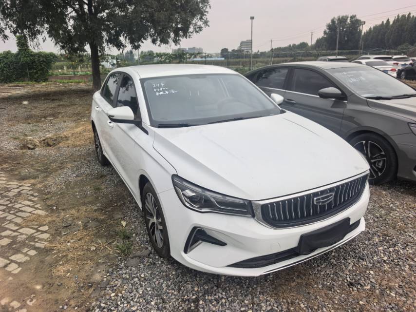 GEELY Emgrand 2024 car image #2