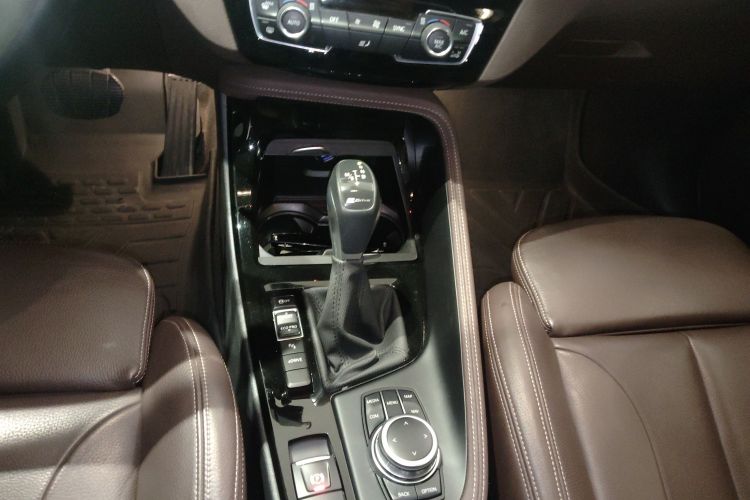 宝马 宝马X1新能源 2019 汽车图片 #26