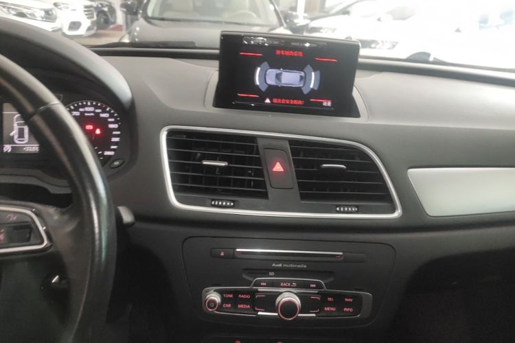 Audi Q3 2017 #13 Audi Q3 2017 car image #13