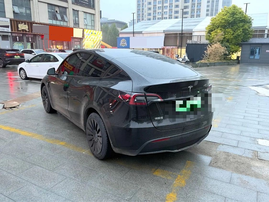 Tesla Model Y 2022 #6 Tesla Model Y 2022 car image #6