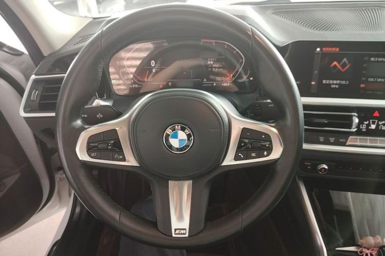 BMW 3 Series 2020 #11 BMW 3 Series 2020 car image #11