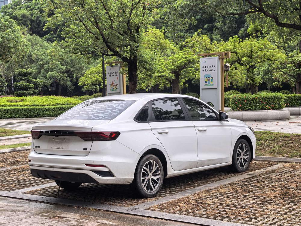 GEELY Emgrand 2023 #7 GEELY Emgrand 2023 imagem de carro #7