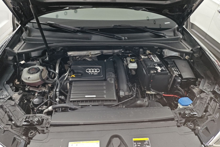 Audi Q3 2021 #20 Audi Q3 2021 car image #20