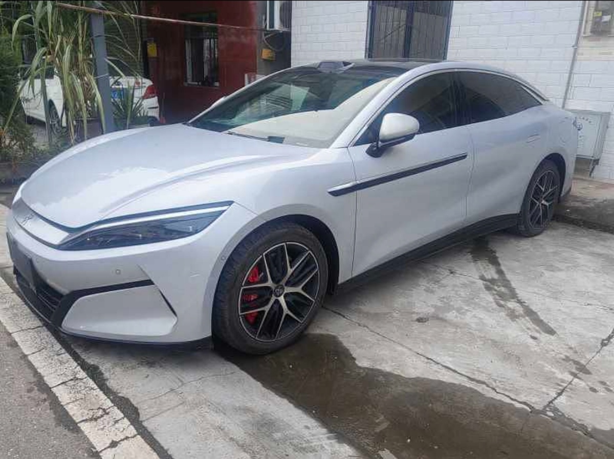 BYD HanL 2025 BYD HanL 2025 صورة سيارة