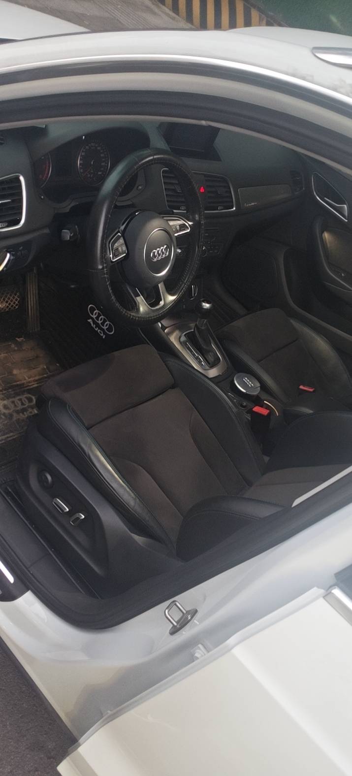 Audi Q3 2016 #11 Audi Q3 2016 car image #11