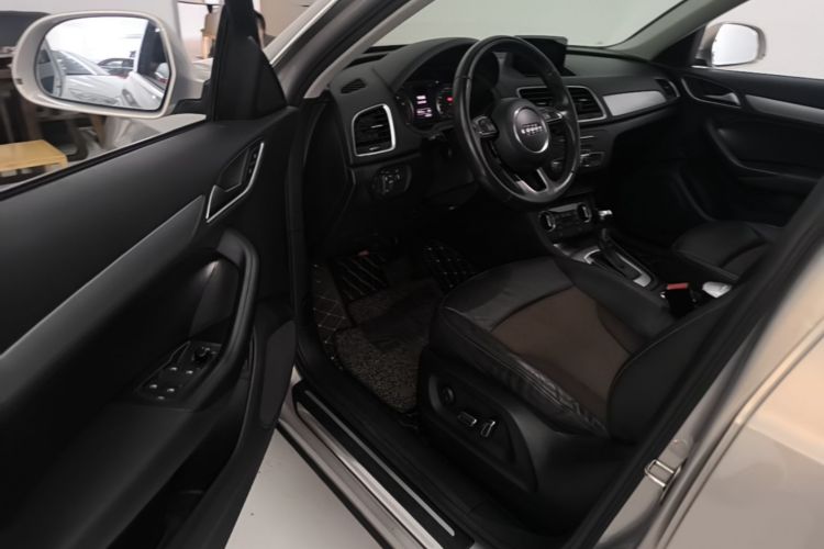 Audi Q3 2017 #16 Audi Q3 2017 car image #16
