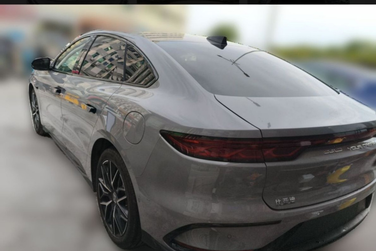BYD Han 2025 car image #6