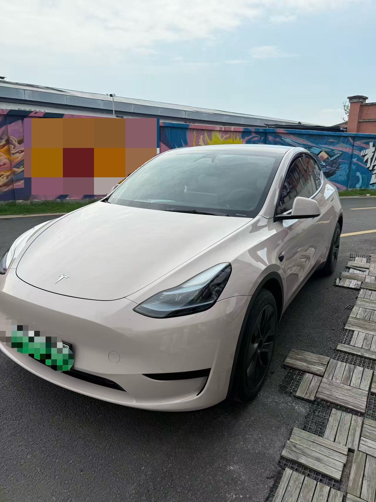Tesla Model Y 2024 Tesla Model Y 2024 car image