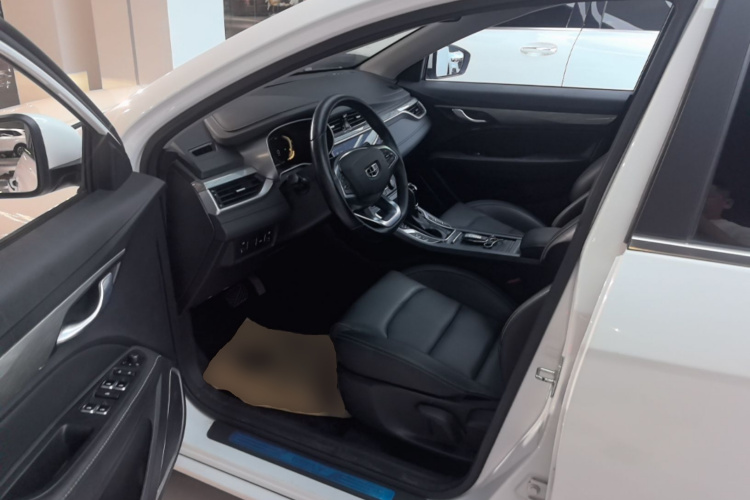 GEELY Emgrand 2019 #16 GEELY Emgrand 2019 car image #16
