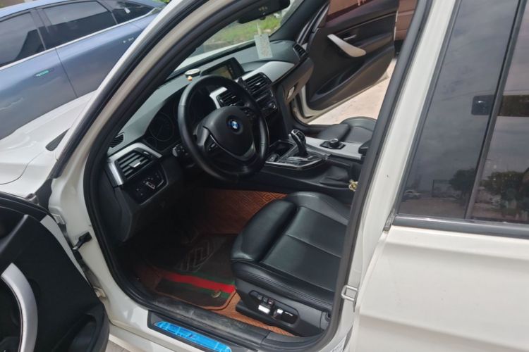 BMW 3 Series 2017 #15 BMW 3 Series 2017 car image #15