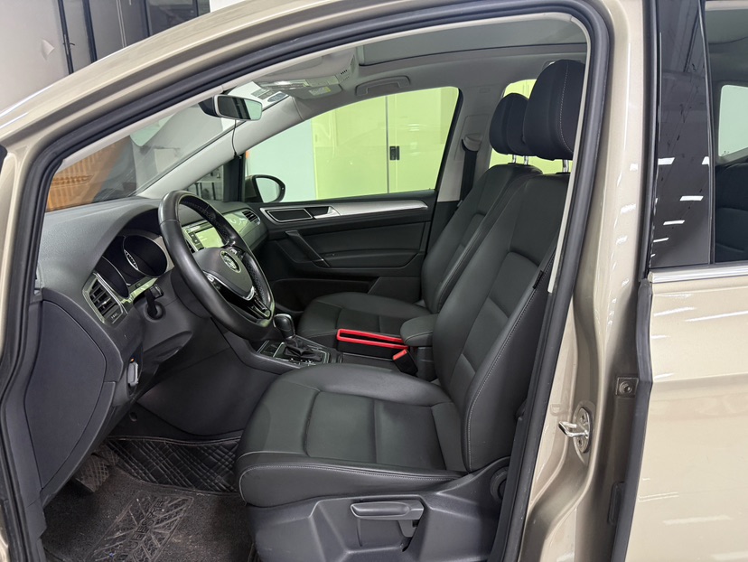 Volkswagen Golf Sportsvan 2019 #3 Volkswagen Golf Sportsvan 2019 car image #3